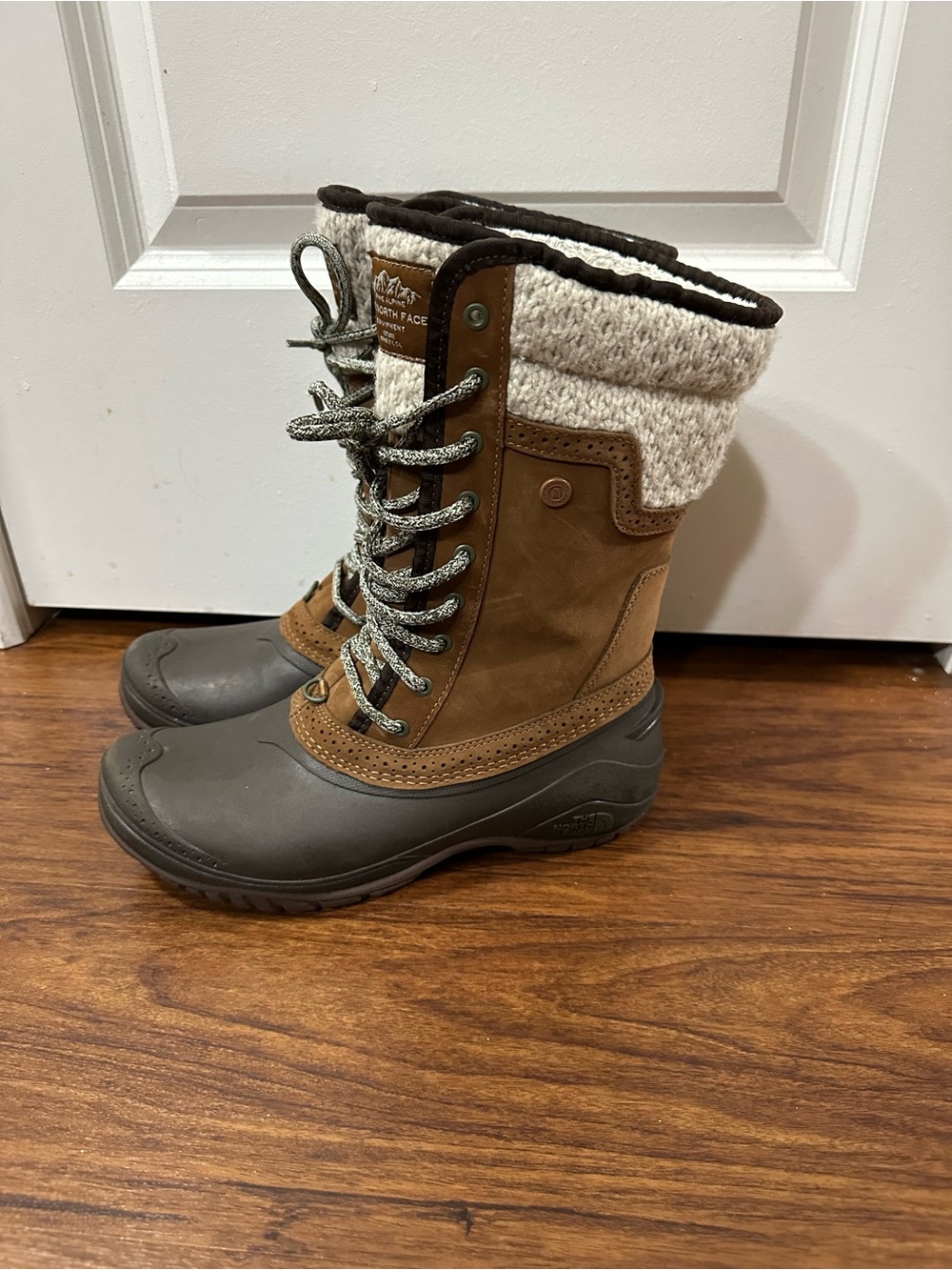The North Face Brown Waterproof Lace-Up Winter Boots